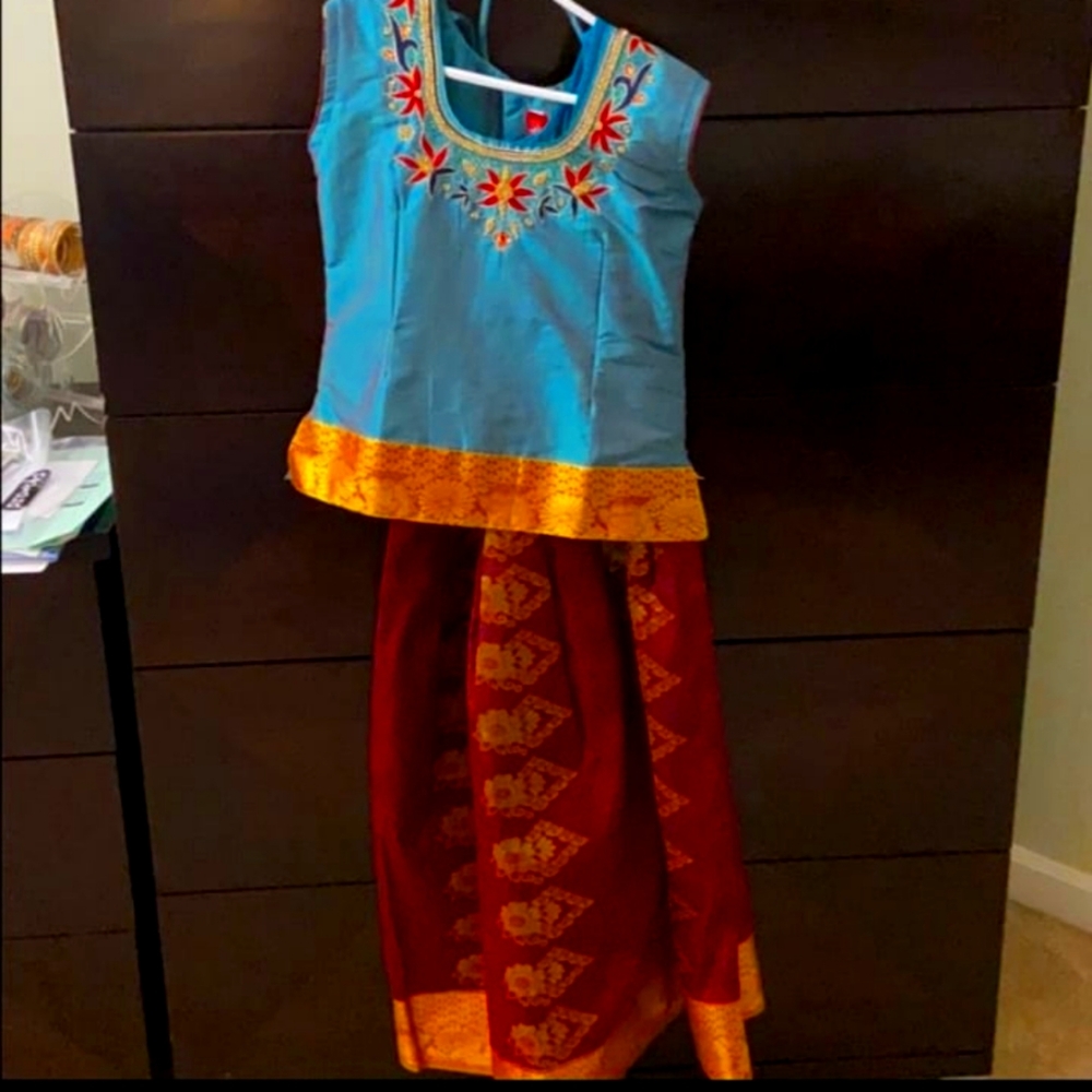 Beautiful silk lahnga and top for 5 to 8 years girl